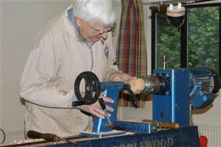 Dave making an apple